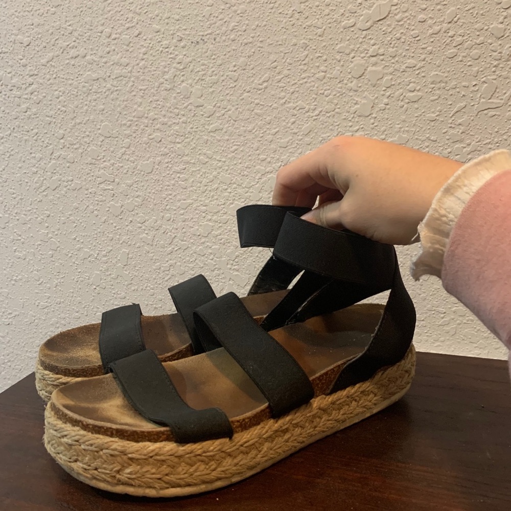 Steve Madden platform sandals in black